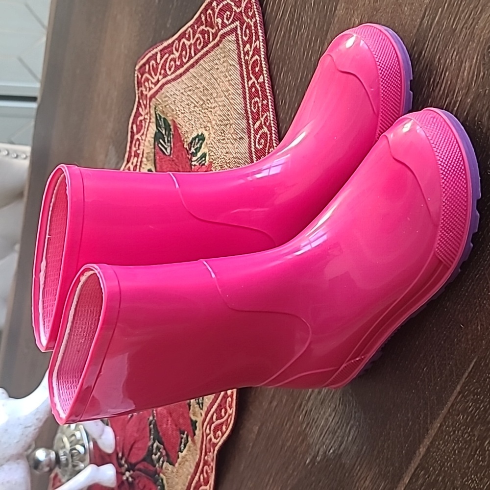 Little Girl Rubber Rain Boots Size 13-1 NWOT